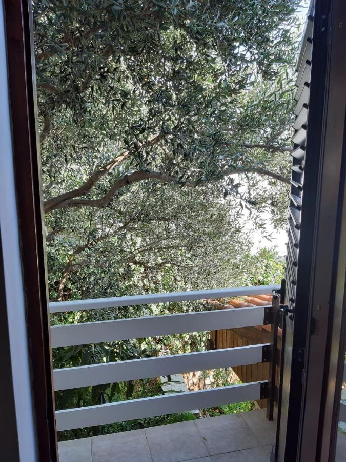 טרוגיר Apartments By The Sea Mavarstica, Ciovo - 2043 מראה חיצוני תמונה